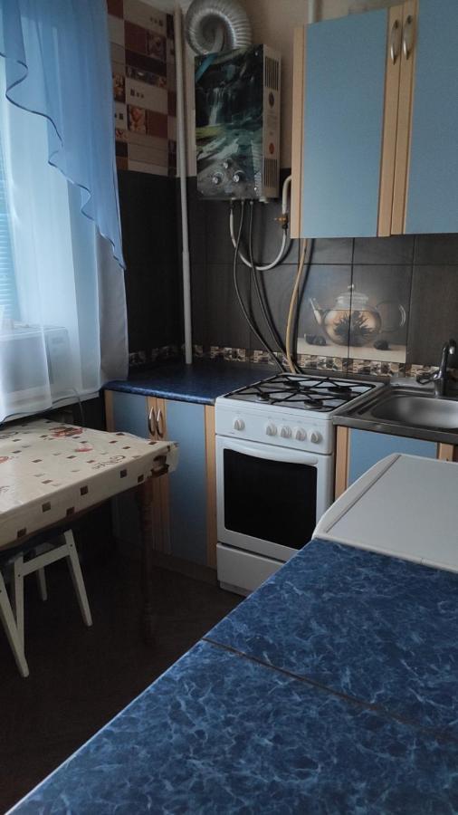 2-Х Комнатная Квартира Korosten Extérieur photo